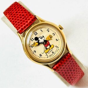 Vintage Lorus Disney Mickey Mouse Women's Watch Gold Red Leather V515-6080 MF008